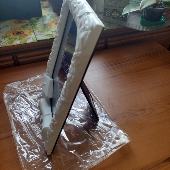 White Graduation Cap Picture Frame - Picture 9 of 11